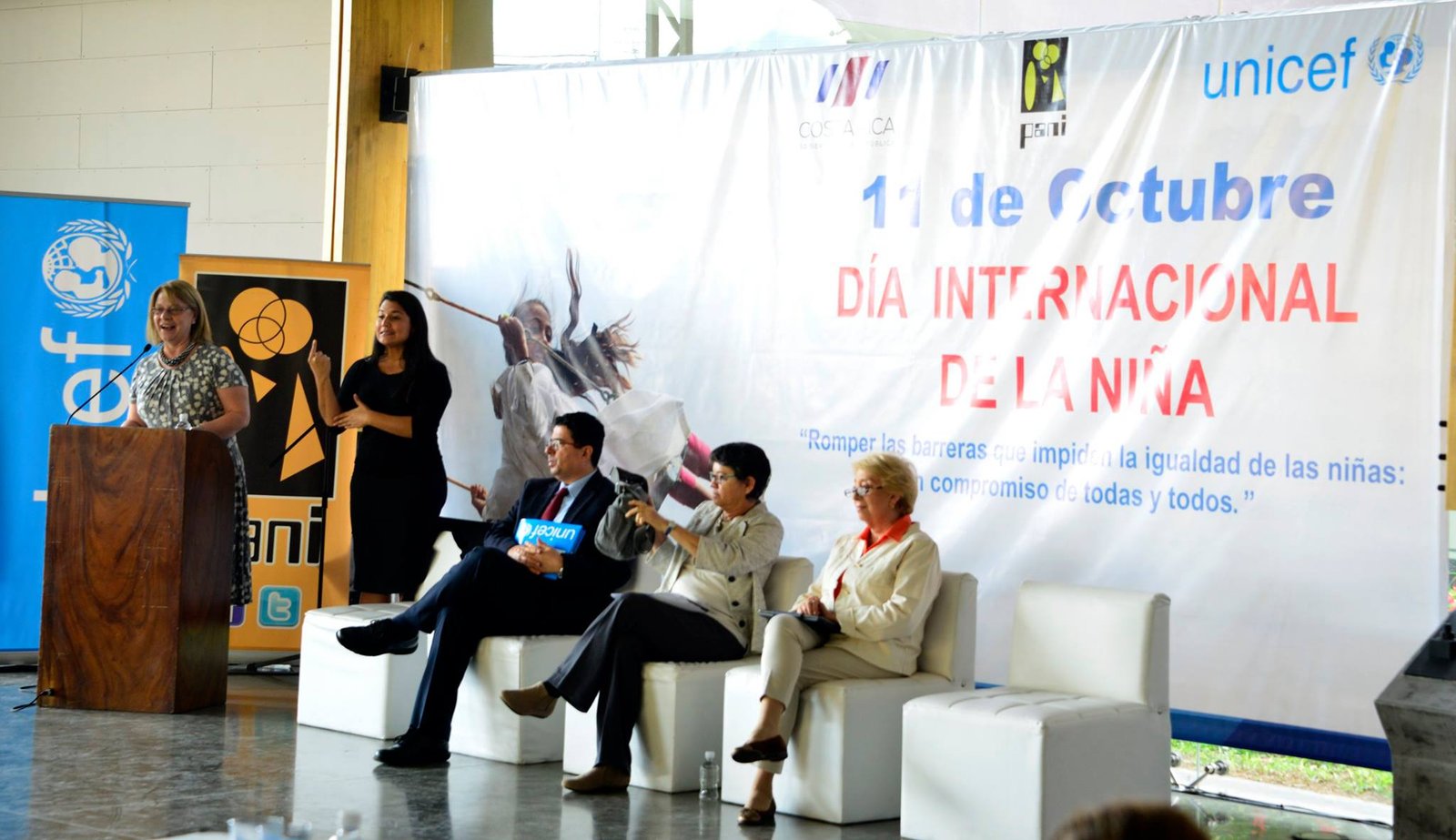 Reunión de UNICEF por el Día Internacional de la Niña