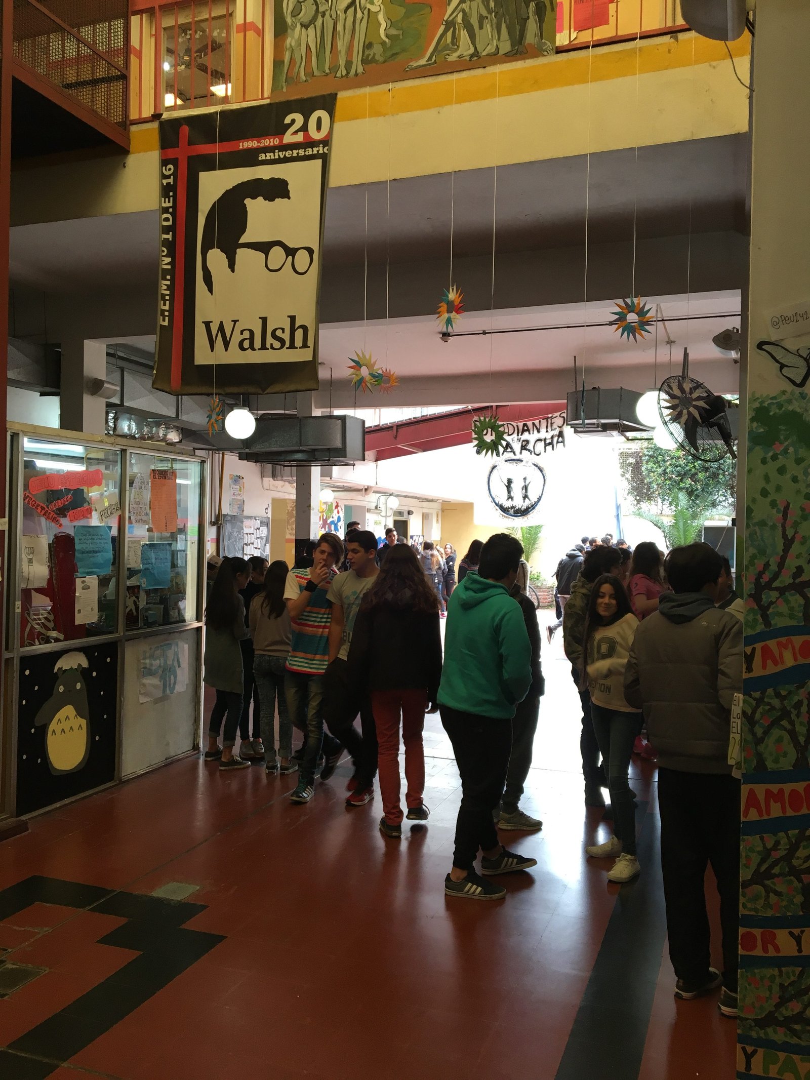 Accesos, usos e incidencia de las TIC en la conformación de las identidades de niños, niñas y adolescentes: un análisis de género